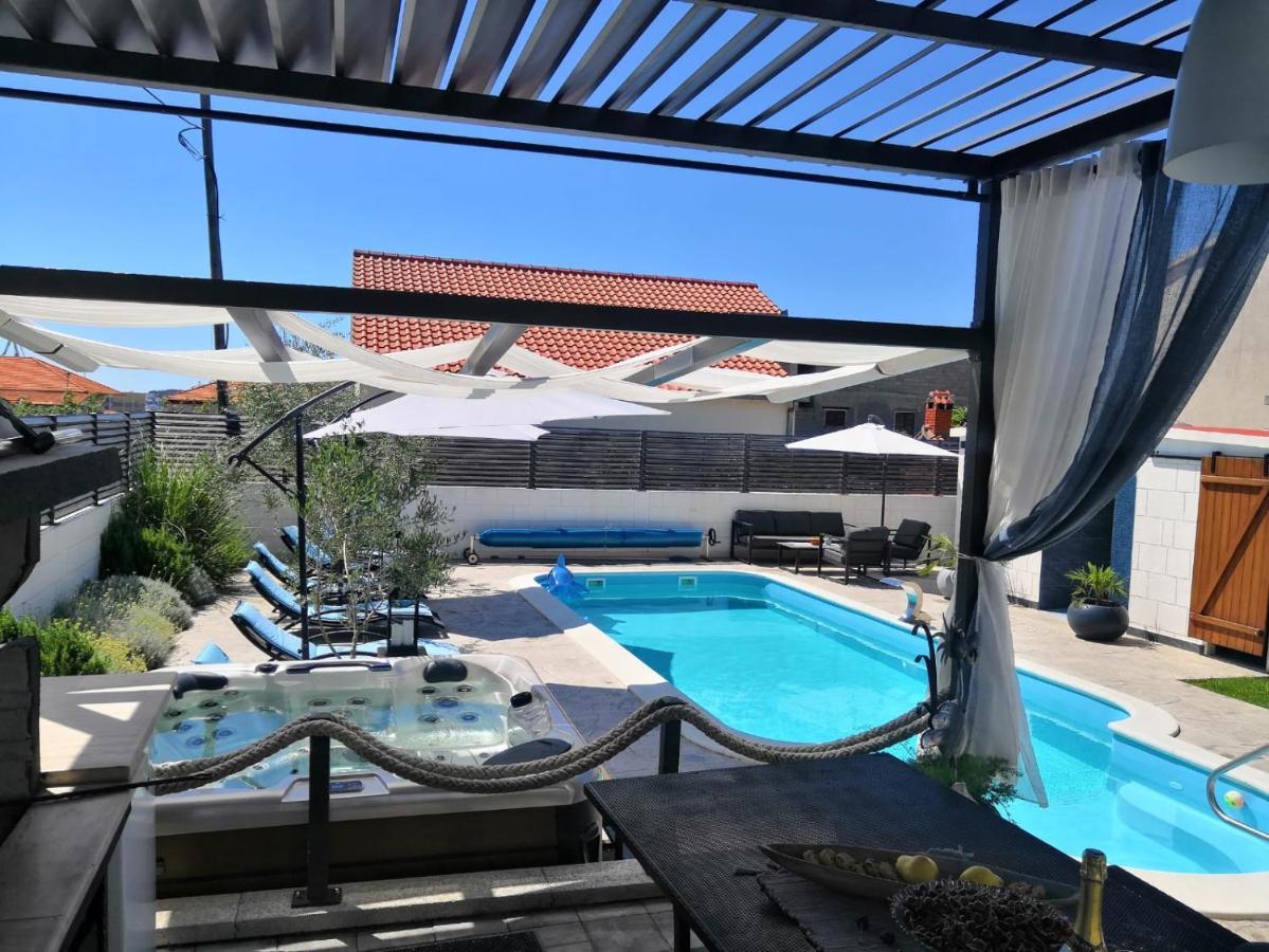 Deluxe Apartman Porto Trogir Ngoại thất bức ảnh
