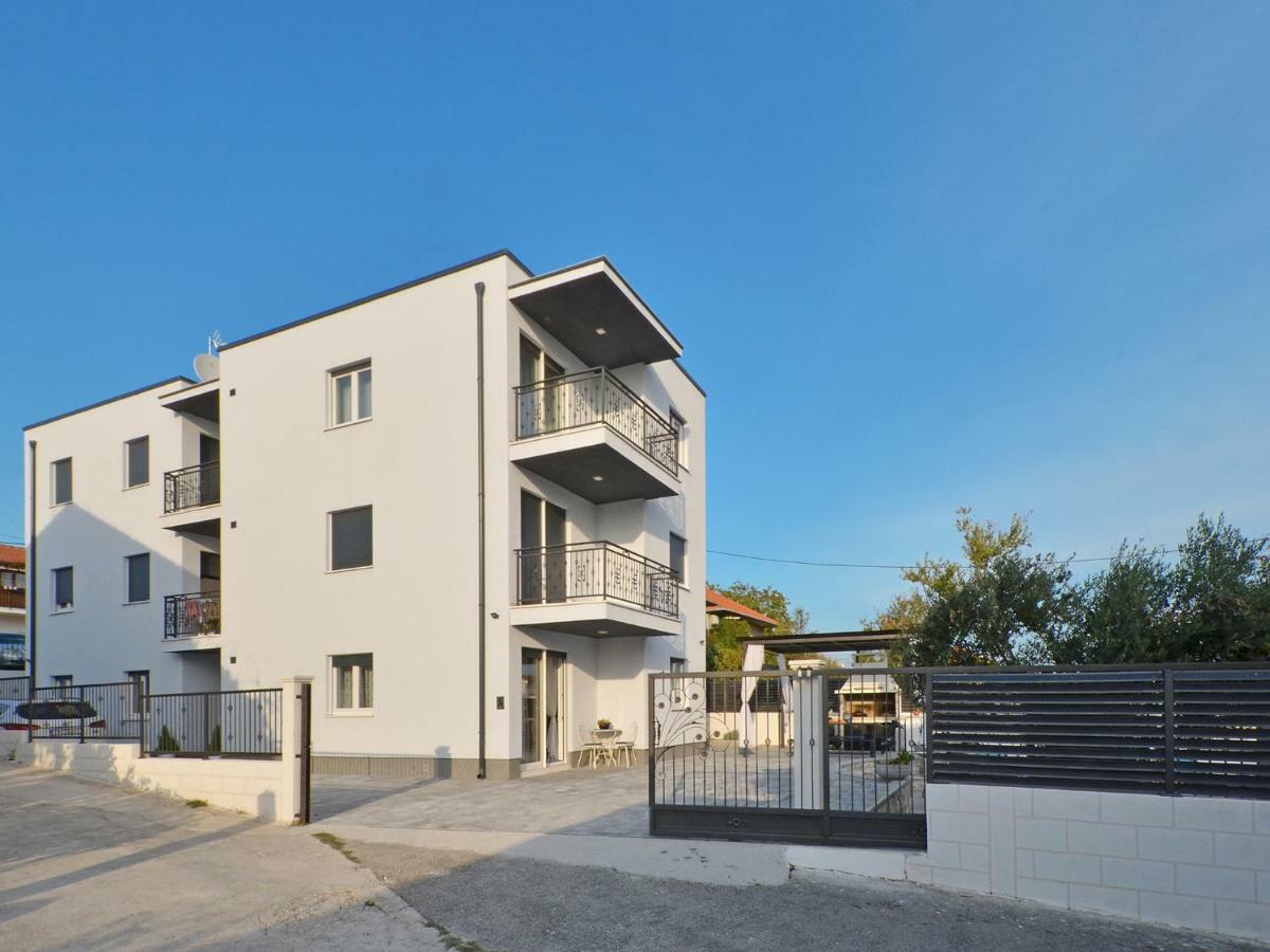 Deluxe Apartman Porto Trogir Ngoại thất bức ảnh