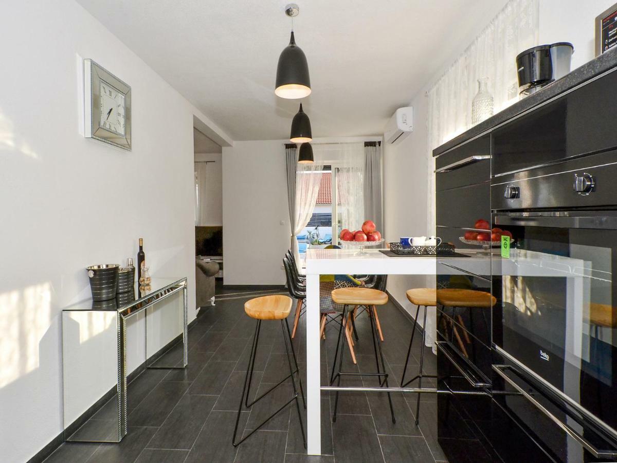 Deluxe Apartman Porto Trogir Ngoại thất bức ảnh